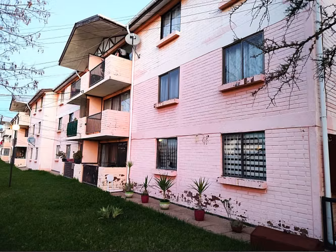 EN VENTA  DEPARTAMENTO 2DO. PISO  BELLOTO 2000