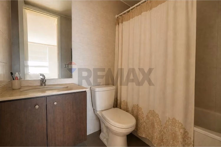 Arriendo 2d2b1e + bod. metro cerro blanco
