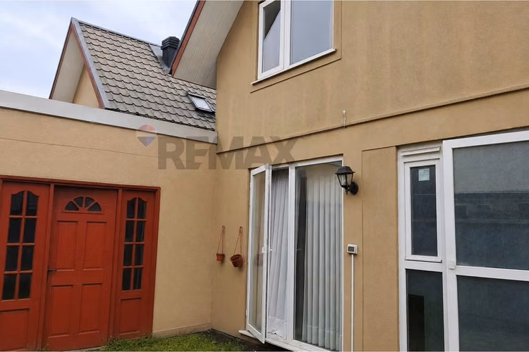 Casa en arriendo 3d 2b