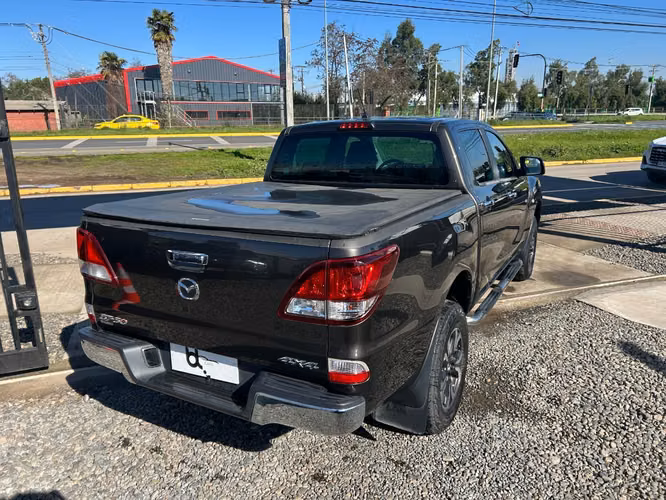 MAZDA BT-50 DCAB 4X4 2.2 2021