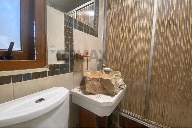 Espectacular casa comercial de 3 pisos! - Imagen 24