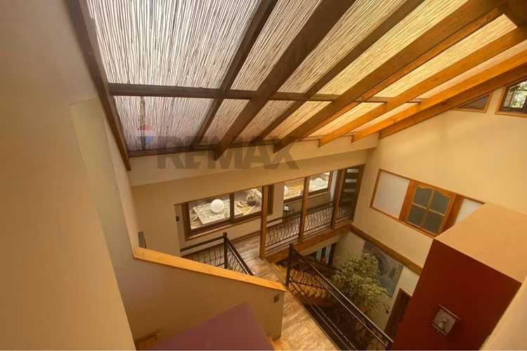 Espectacular casa comercial de 3 pisos! - Imagen 25