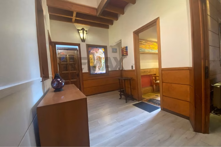 Espectacular casa comercial de 3 pisos! - Imagen 2