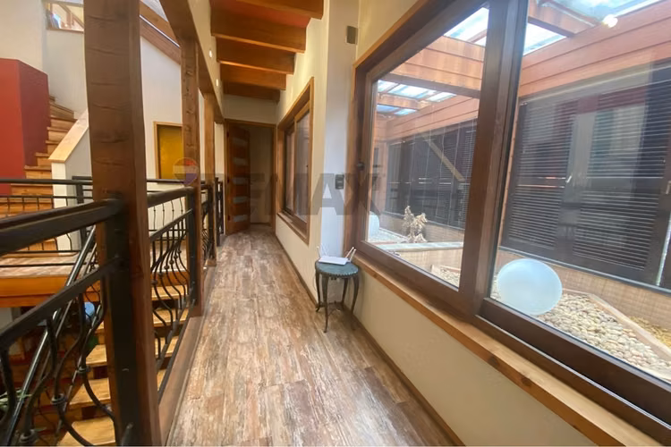 Espectacular casa comercial de 3 pisos! - Imagen 21