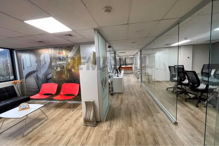 Oficina arriendo excelente ubicación en nueva lyon