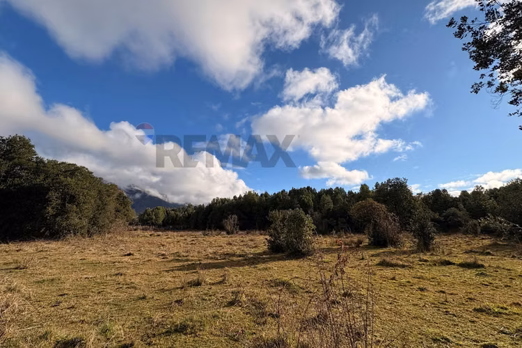 Venta parcela plana entre pucón y curarrehue