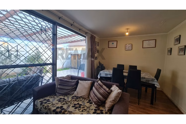 Casa familiar en buin: luz, espacio y conexión - Imagen 4
