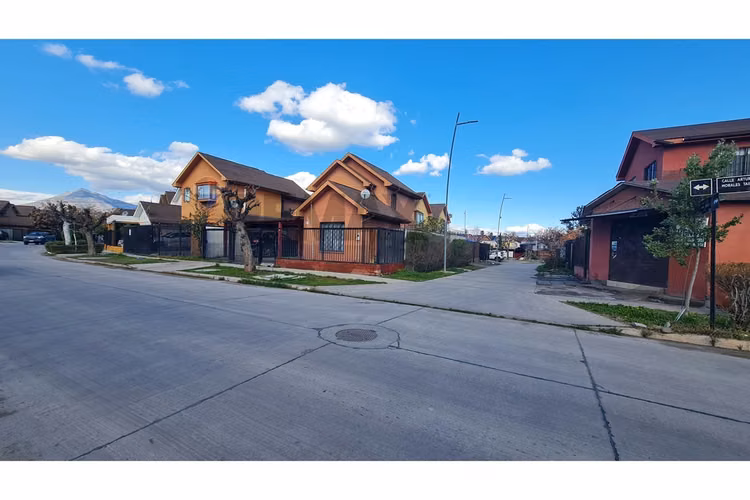 Casa familiar en buin: luz, espacio y conexión - Imagen 19