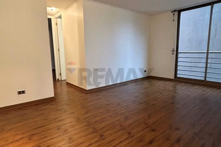 Depto en venta santiago 2d/1b, metro santa isabel