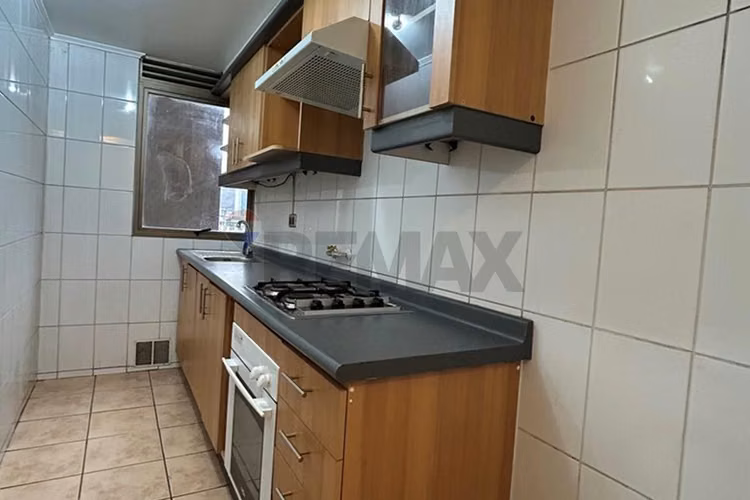 Depto en venta santiago 2d/1b, metro santa isabel