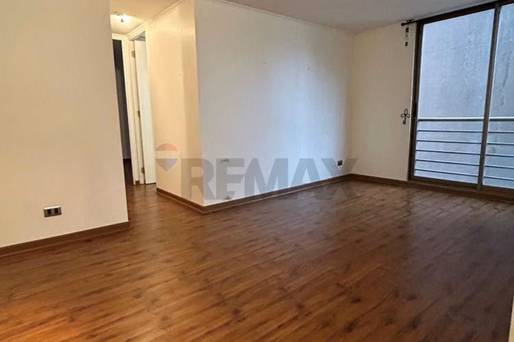 Depto en venta santiago 2d/1b, metro santa isabel