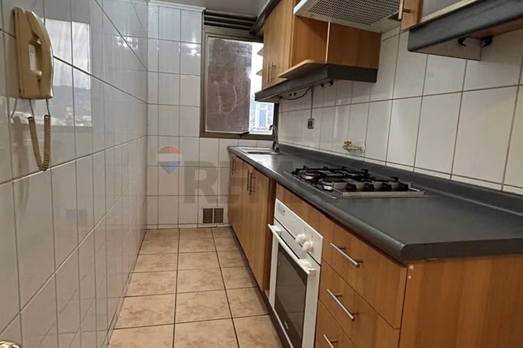 Depto en venta santiago 2d/1b, metro santa isabel