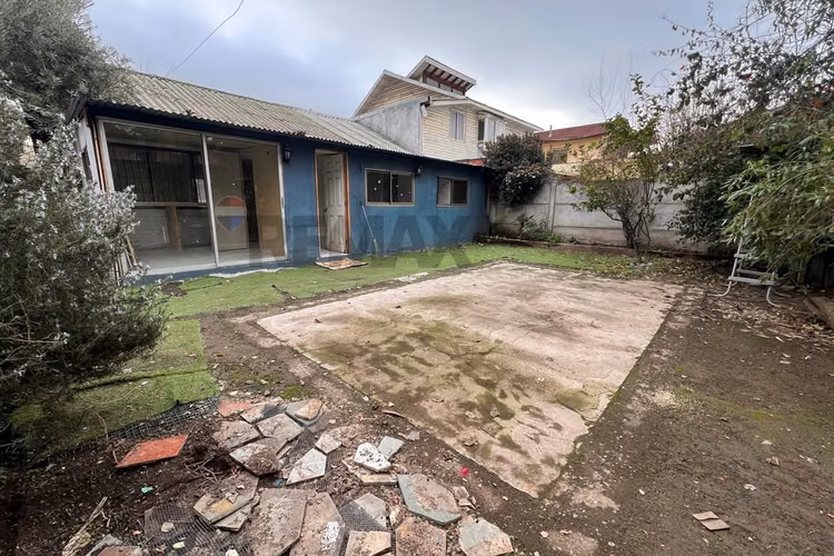 Venta gran casa de 3d+2b en los tilos, quilicura