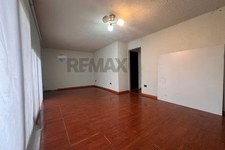 Venta gran casa de 3d+2b en los tilos, quilicura