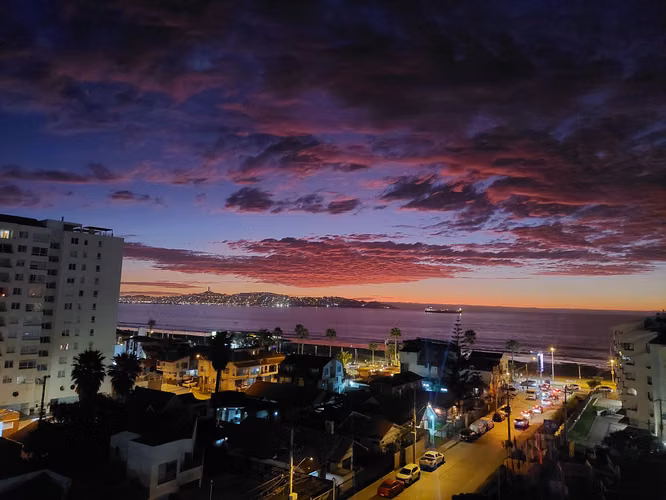 MARAVILLOSA VISTA AL MAR! EN PEÑUELAS ,  ARRIENDO AÑO CORRI