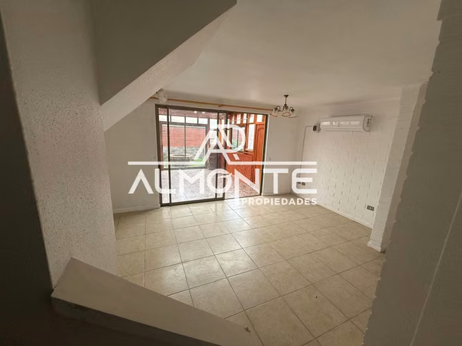 ARRIENDO CASA 3D 2B SECTOR AIRES DE SAN PEDRO DE LA PAZ