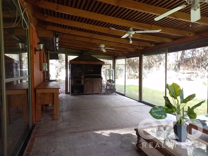 Parcela en venta 4 dorm y 5 baños en Talagante