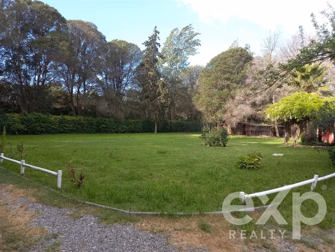 Parcela en venta 4 dorm y 5 baños en Talagante