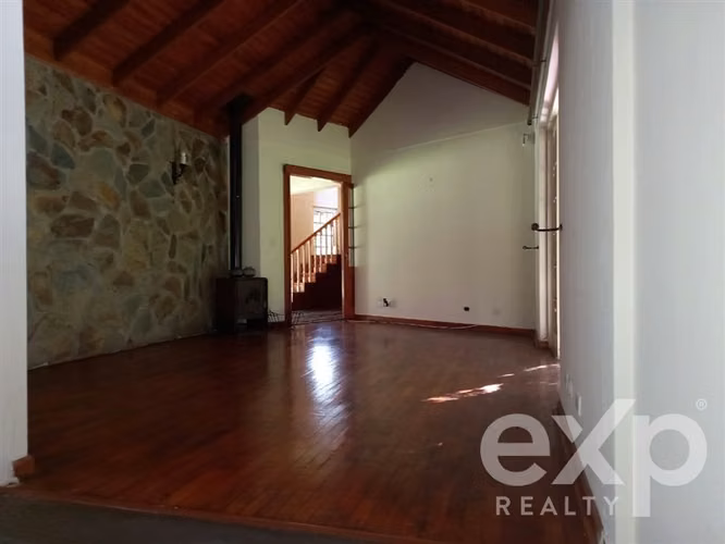 Parcela en venta 4 dorm y 5 baños en Talagante