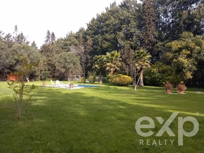 Parcela en venta 4 dorm y 5 baños en Talagante