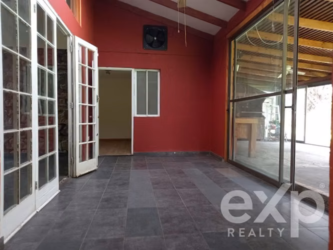 Parcela en venta 4 dorm y 5 baños en Talagante