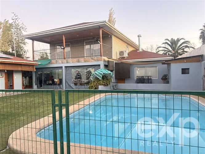 Casa en venta de 3 dorm. en San Esteban