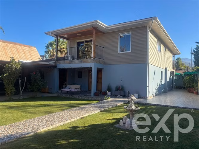 Casa en venta de 3 dorm. en San Esteban