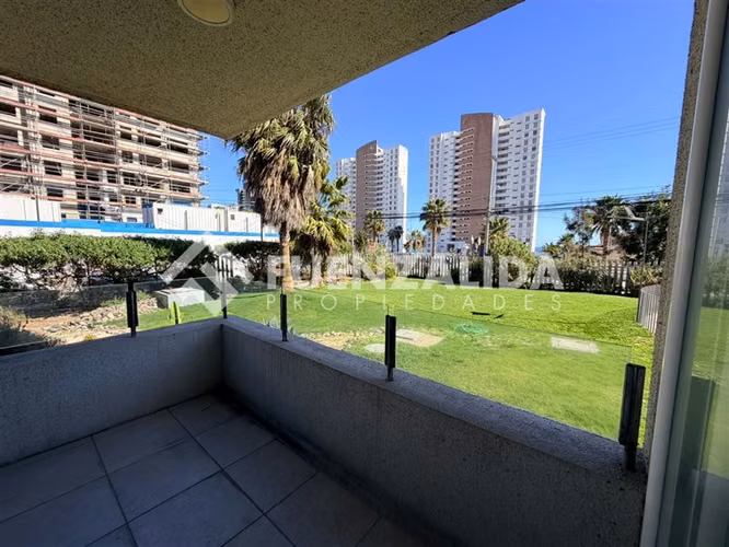 Departamento en venta de 3 dorm. en La Herradura