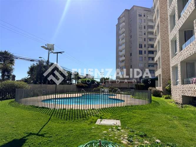 Departamento en venta de 3 dorm. en La Herradura