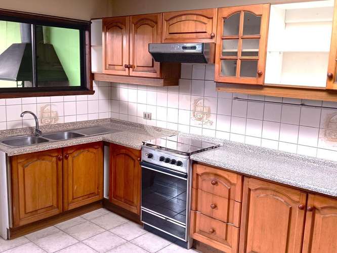 Oportunidad de inversión habitacional regularizada. - Imagen 8