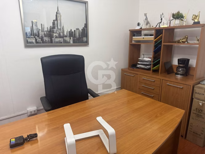 Casa comercial Padre Hurtado Central Las Condes