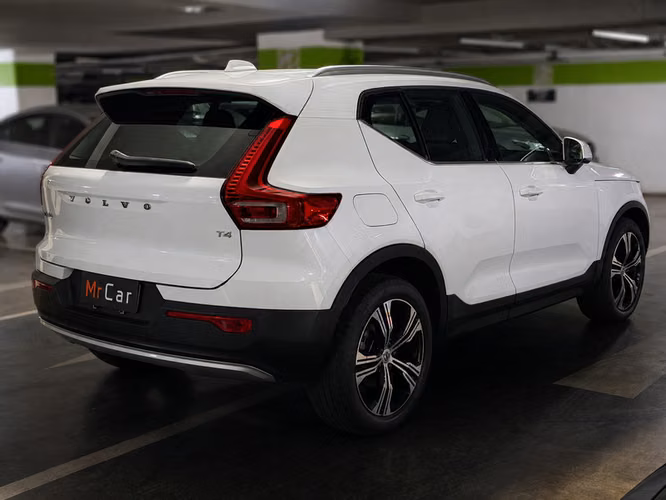 VOLVO XC40 T4 FWD INSCRIPTION - 2022 | 2951
