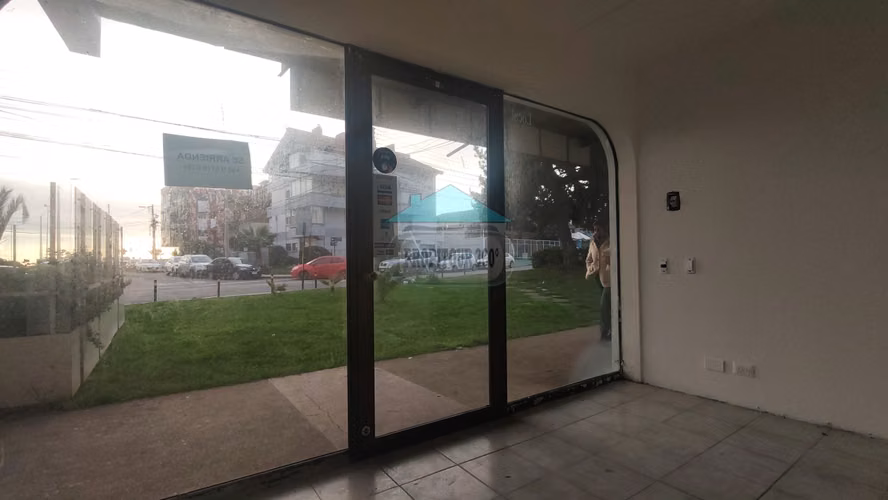 ARRIENDO LOCAL EN CENTRO DE REÑACA