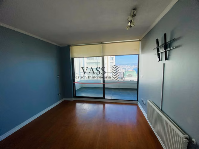 VASS ARRIENDA DEPARTAMENTO EN CORACEROS CON COMPROMISO DE VENTA