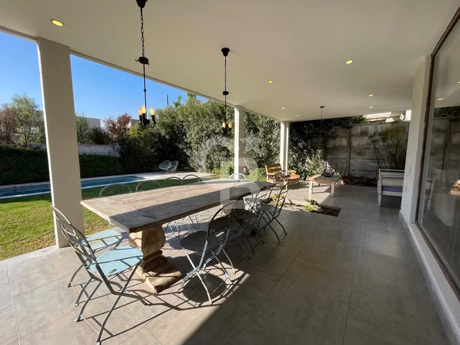 Casa Chamisero | 5 dormitorios | Cercana Colegios