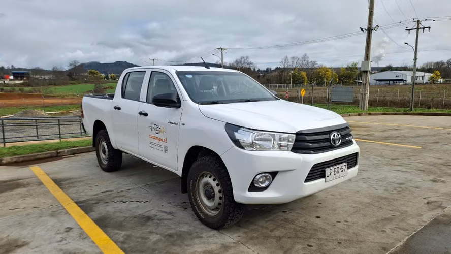Toyota Hilux 4x2 MT DX 2.7