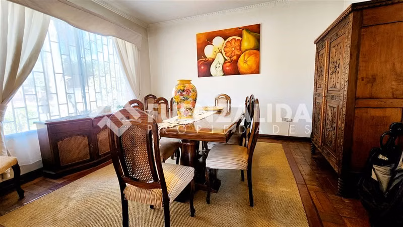 Casa en arriendo de 5 dorm. en La Reina