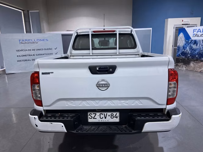NAVARA SE 4X2 SZCV84-SANTIAGO