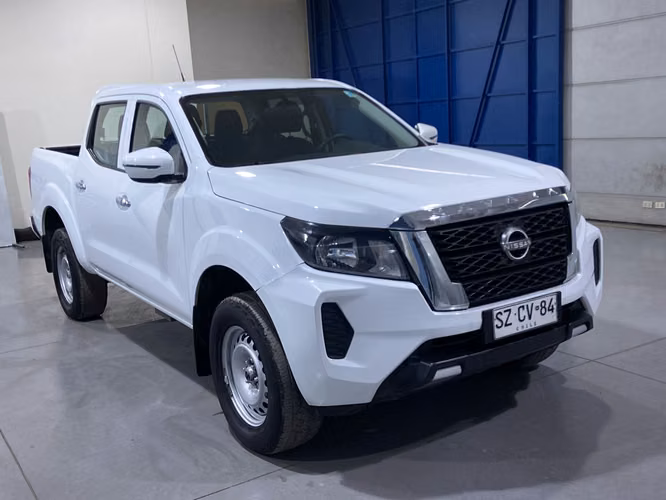 NAVARA SE 4X2 SZCV84-SANTIAGO