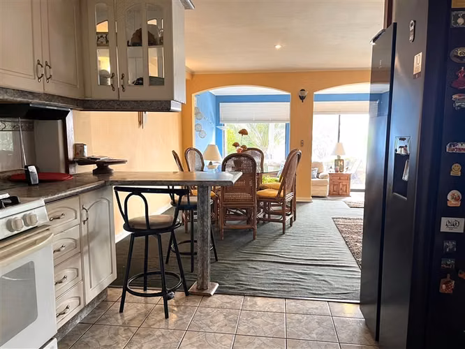 Casa en venta de 3 dorm. frente al mar - Quintero - Imagen 11
