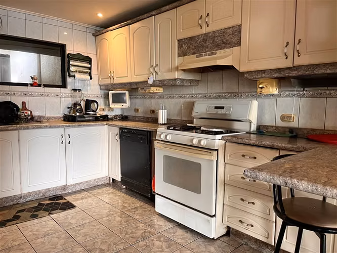Casa en venta de 3 dorm. frente al mar - Quintero - Imagen 13