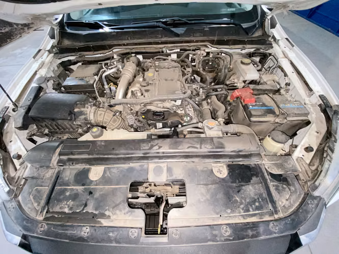 NAVARA SE 4X2 SZCW12-SANTIAGO