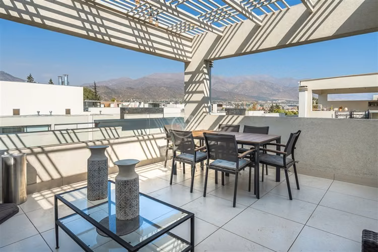 Departamento en venta de 3 dorm. en Lo Barnechea