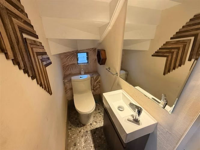 Casa en arriendo de 4 dorm. en Ayres de Chicureo con Laguna