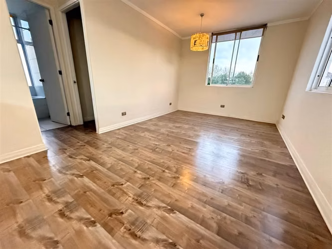 Casa en arriendo de 4 dorm. en Ayres de Chicureo con Laguna