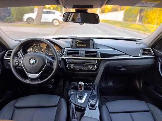 BMW 318 I SPORT LCI - 2017 | 2704