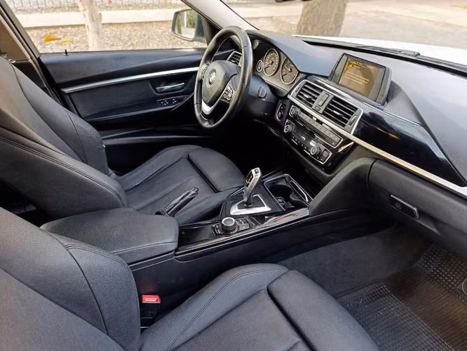 BMW 318 I SPORT LCI - 2017 | 2704