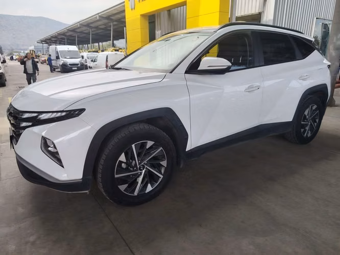 HYUNDAI TUCSON 2024