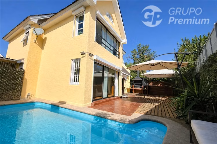 Casa en Venta La Reina Condominio