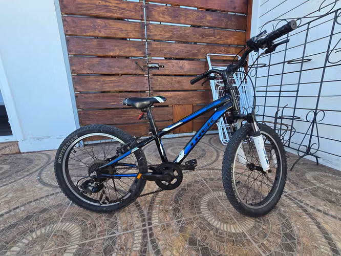 Bicicleta marca TREK
